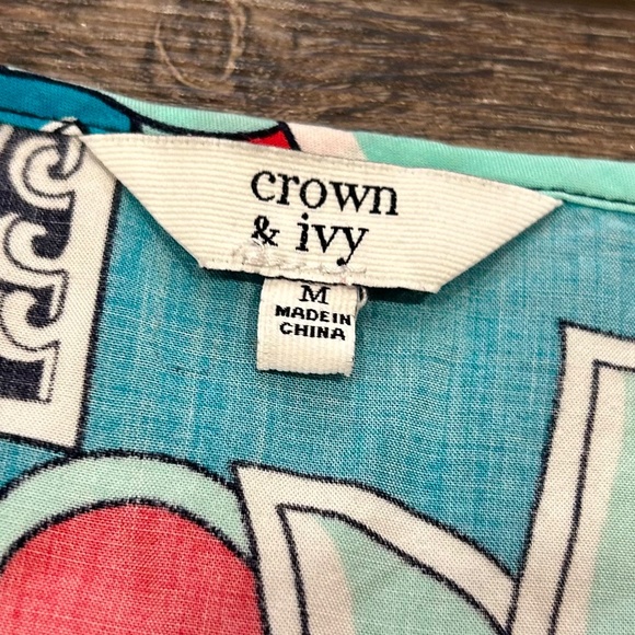 Crown & Ivy floral paisley tunic, size medium - Picture 2 of 7